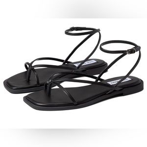 Steve Madden Agree sandal in black